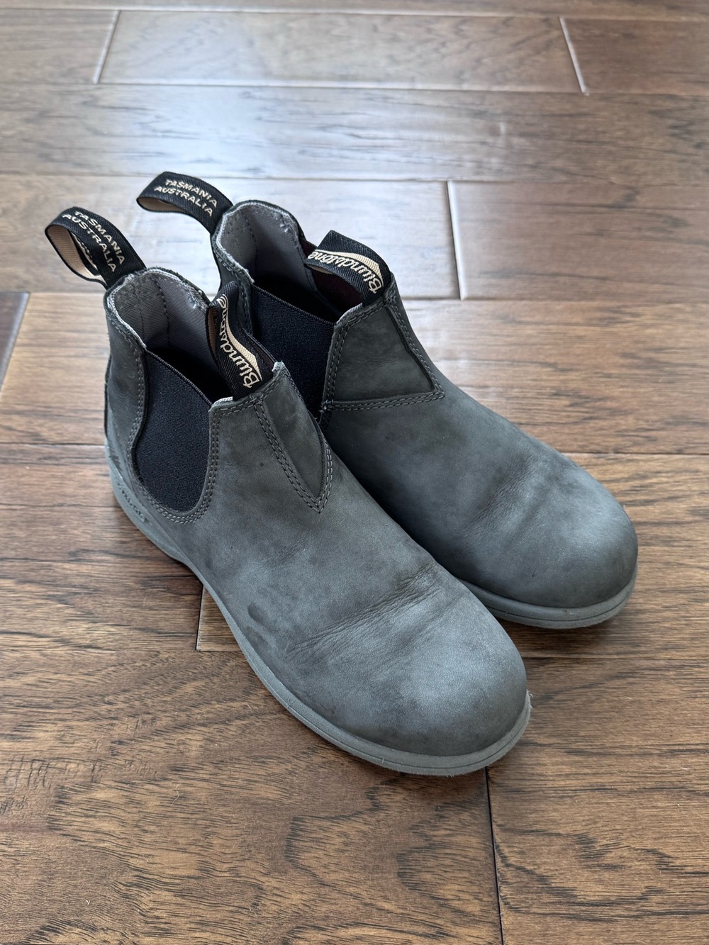 EUC Blundstone Leather Active Boot #1398 Rustic Black Women’s 7.5